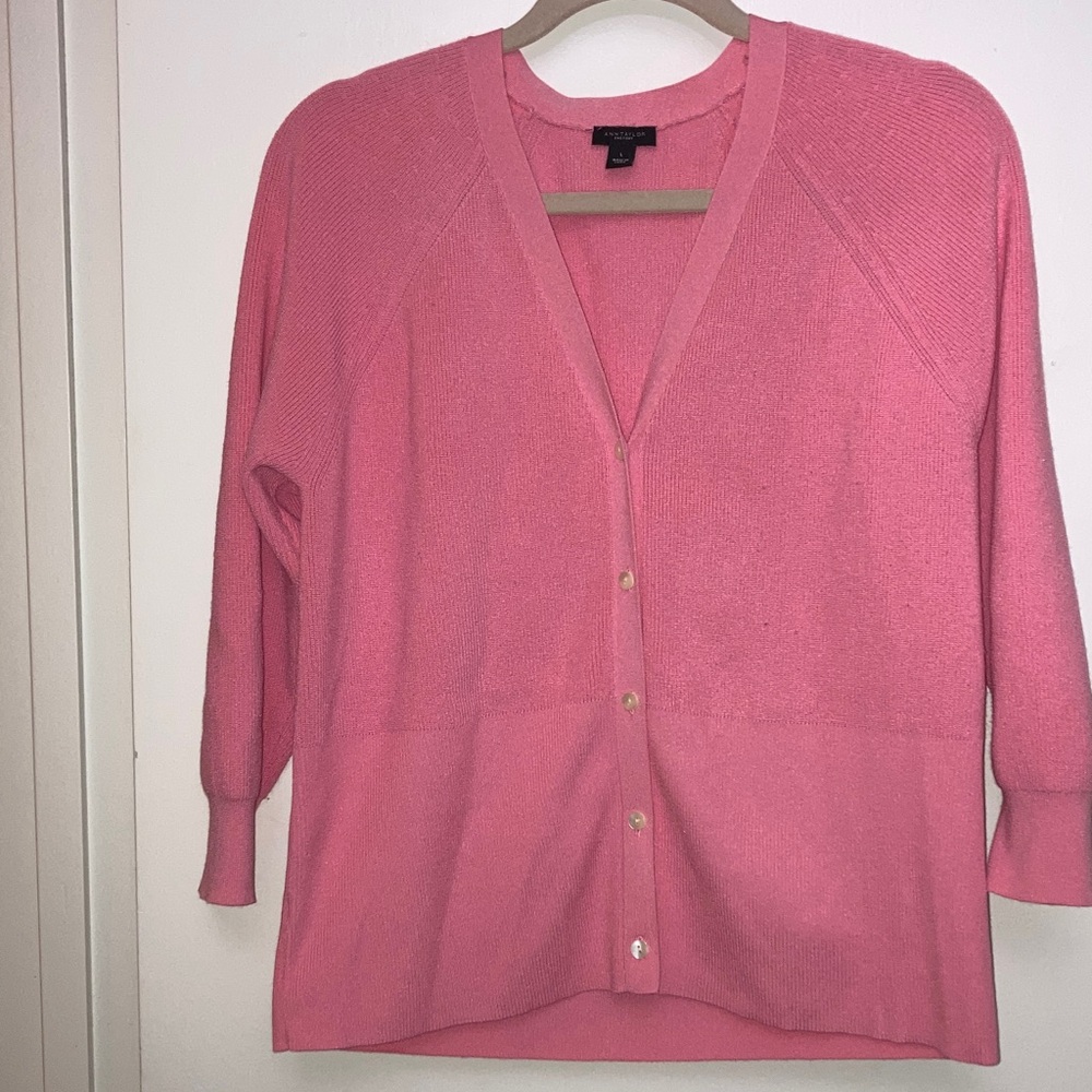 Ann Taylor Coral Pink V-Neck Button Front Cardigan